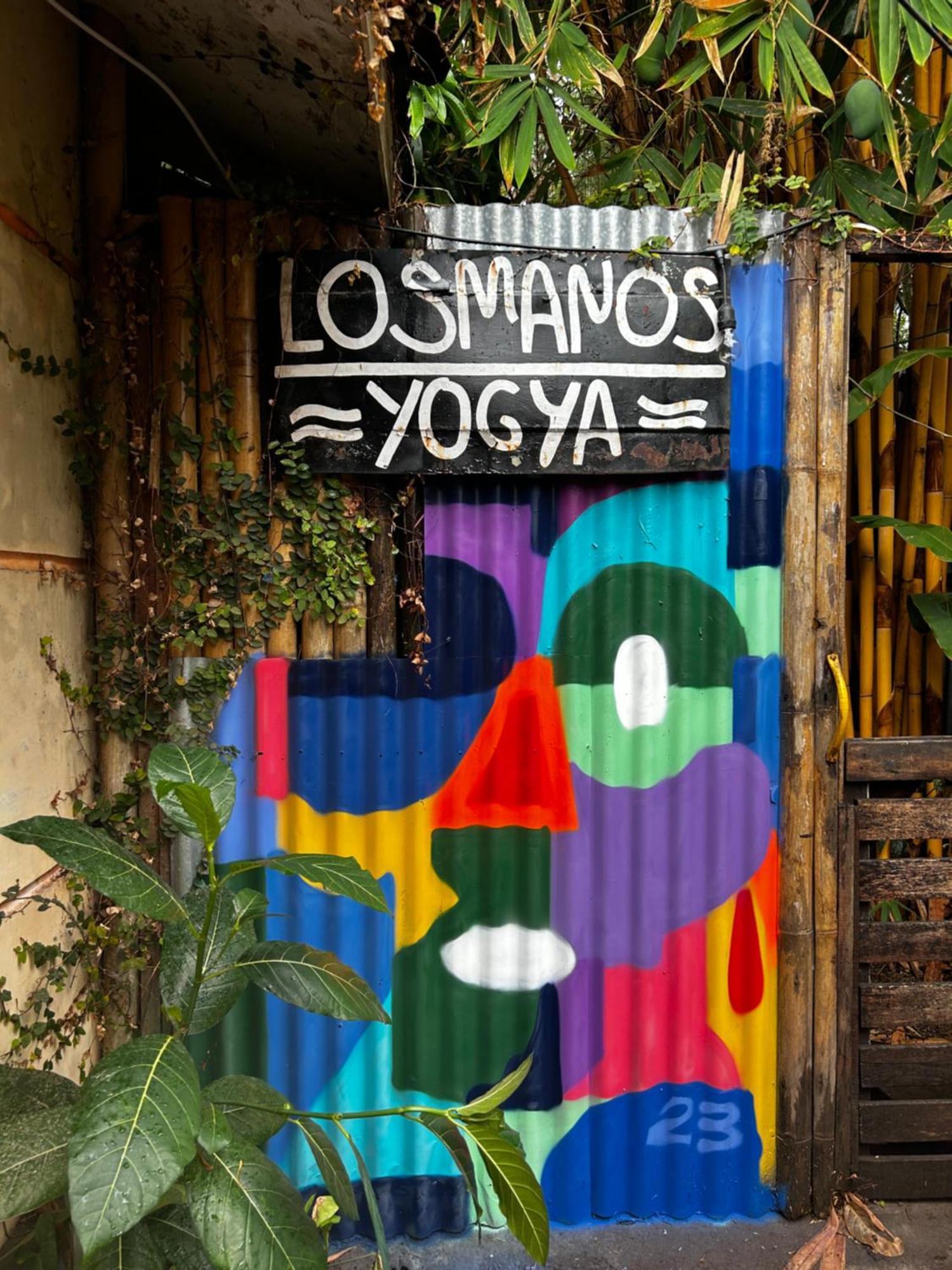 Losmanos Hostel Jogjacarta Exterior foto